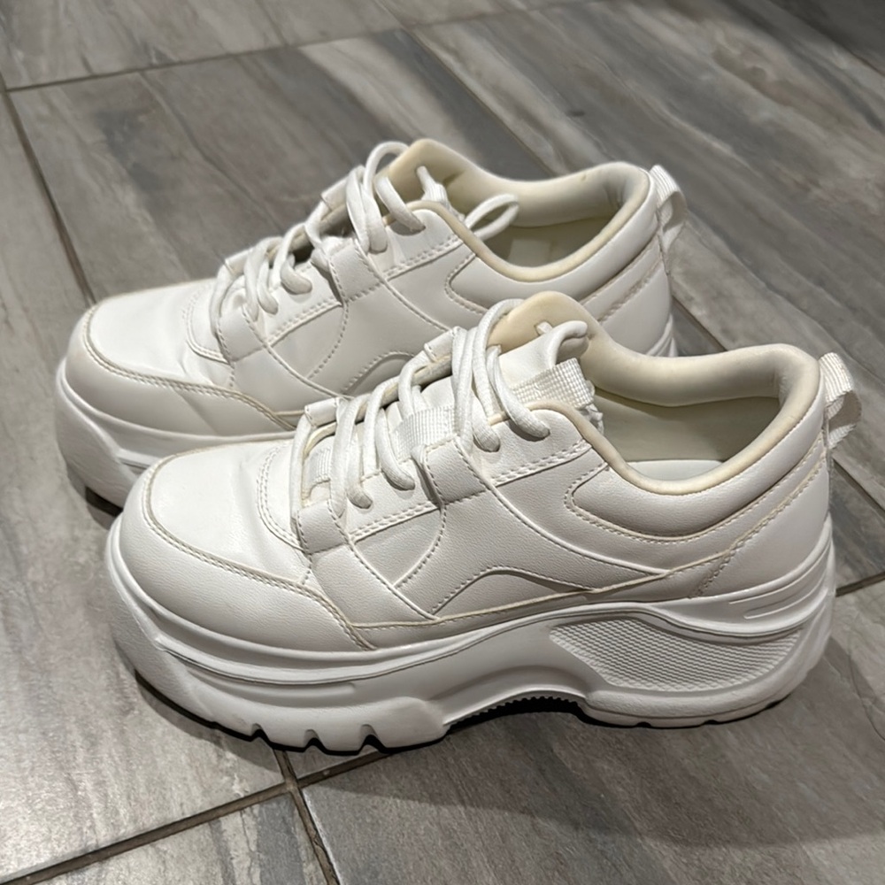 Zara Women's White Chunky Sneakers